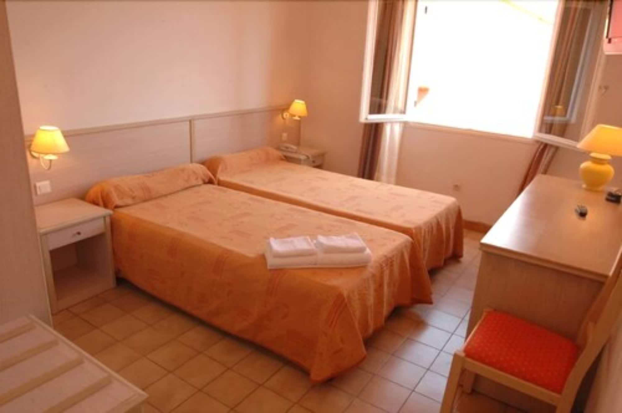 Hotel Residence San Pieru Tarcu Экстерьер фото