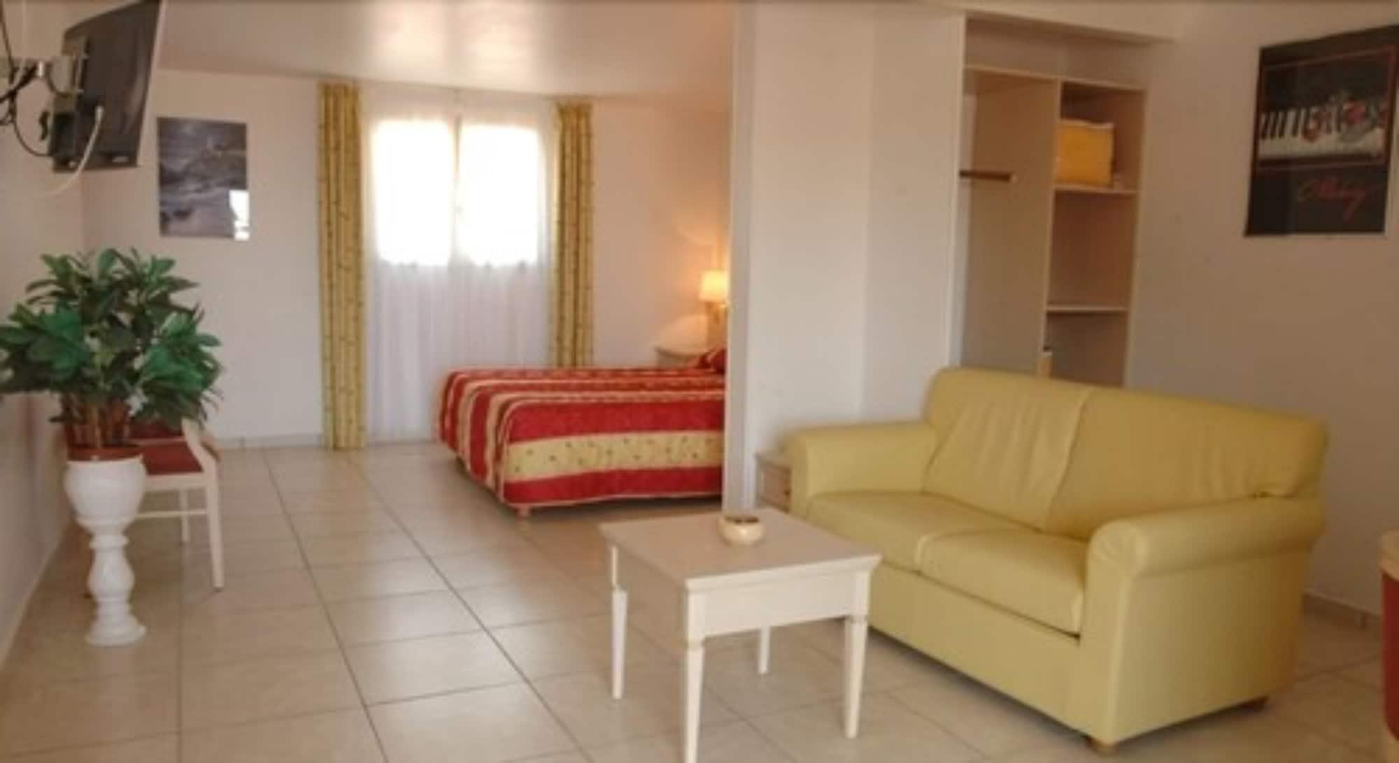Hotel Residence San Pieru Tarcu Экстерьер фото